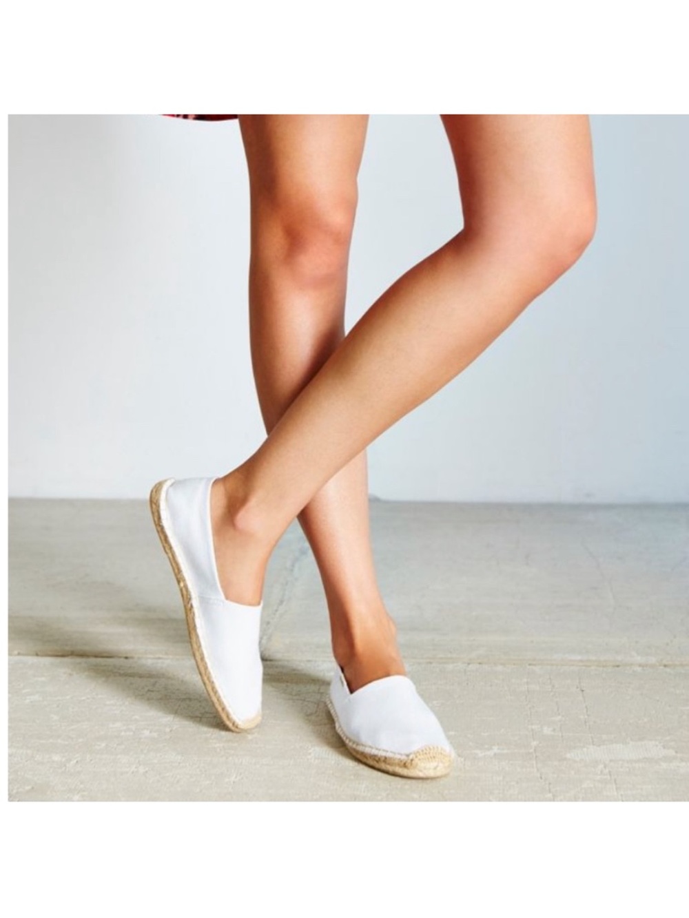 NWOT! White Canvas Soludos Espadrille Loafers. Size 9